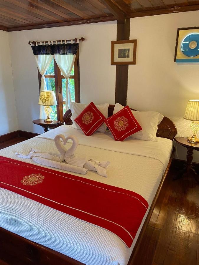 Golden Lotus Boutique Hotel Луангпхабанг Экстерьер фото