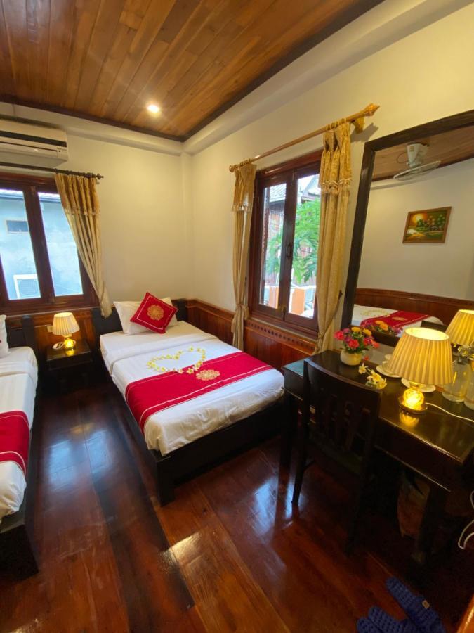 Golden Lotus Boutique Hotel Луангпхабанг Экстерьер фото