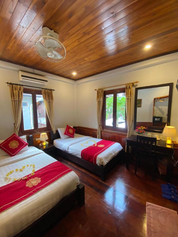 Golden Lotus Boutique Hotel Луангпхабанг Экстерьер фото